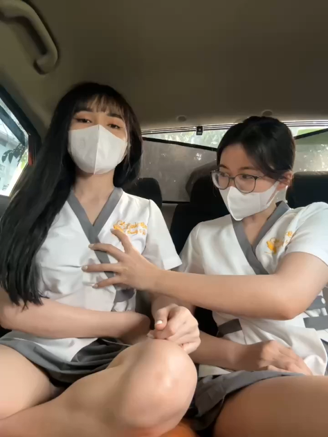 sex vn Hai Em BeautySpa Eira Show Trên Ô Tô